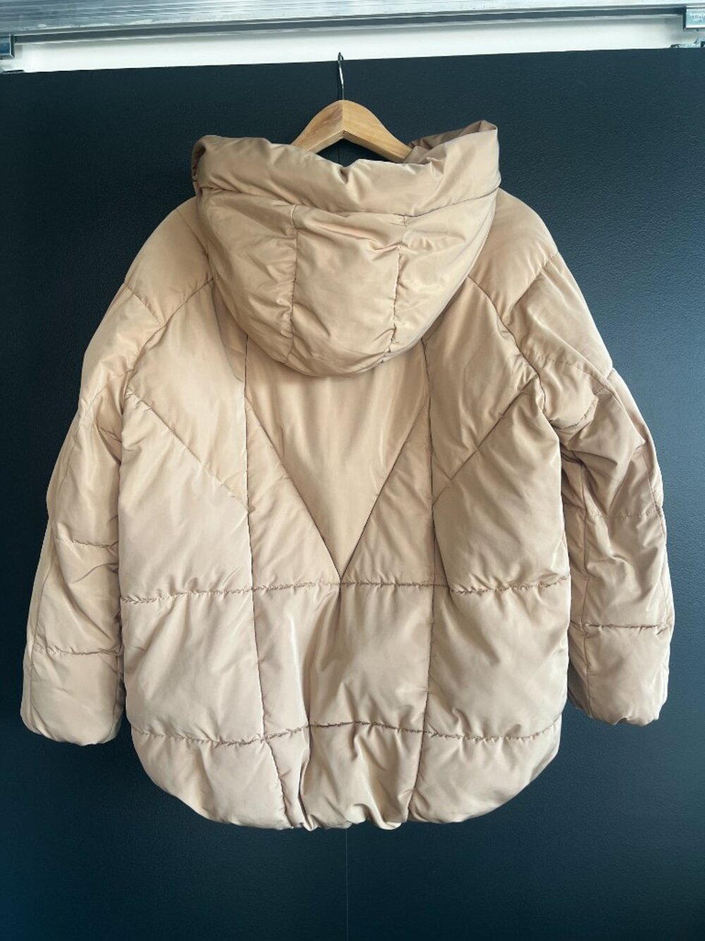 Winter Puffer Jacket Short Oversized Beige S - Picture 4 of 16